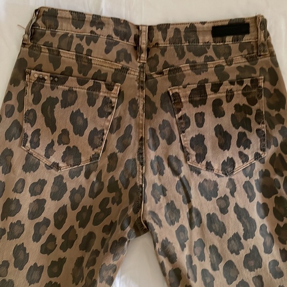 [BlankNYC] “The Reade Crop” in “Catwalk.” Size 27. - Picture 5 of 7